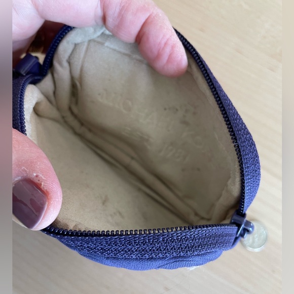 Michael Kors, purple neoprene fabric wristlet, small wallet - Picture 4 of 4